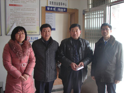 慈善石莊行，海宏獻(xiàn)愛心